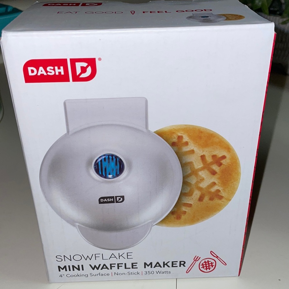 Dash mini waffle maker